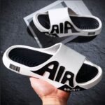 Pantoufles de plage coordonnantes pour hommes et femmes sandales tendance v tements d ext rieur maison 2.jpg